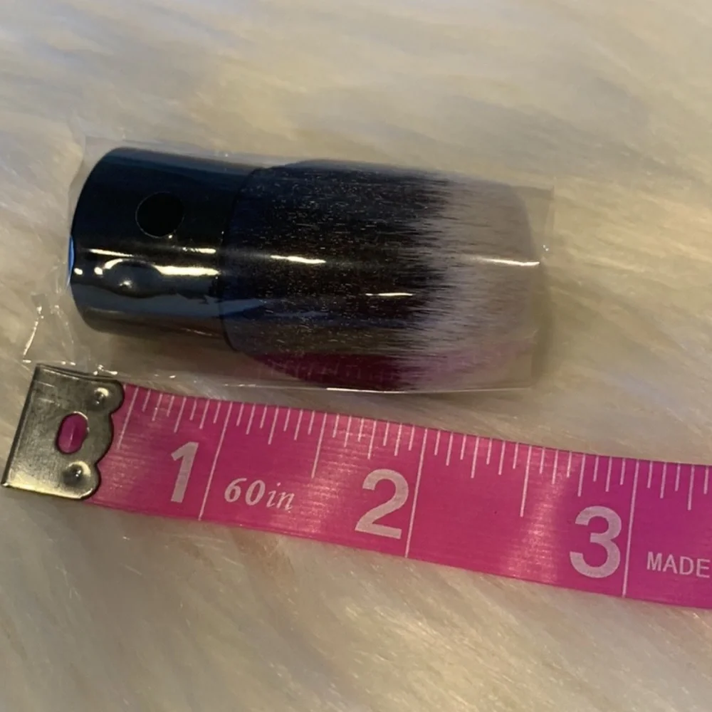 New NIB Il Makiage Magic Moisturizing Sun Foam Brush